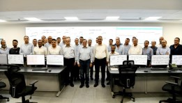 وزير البترول خلال الجولة التفقدية