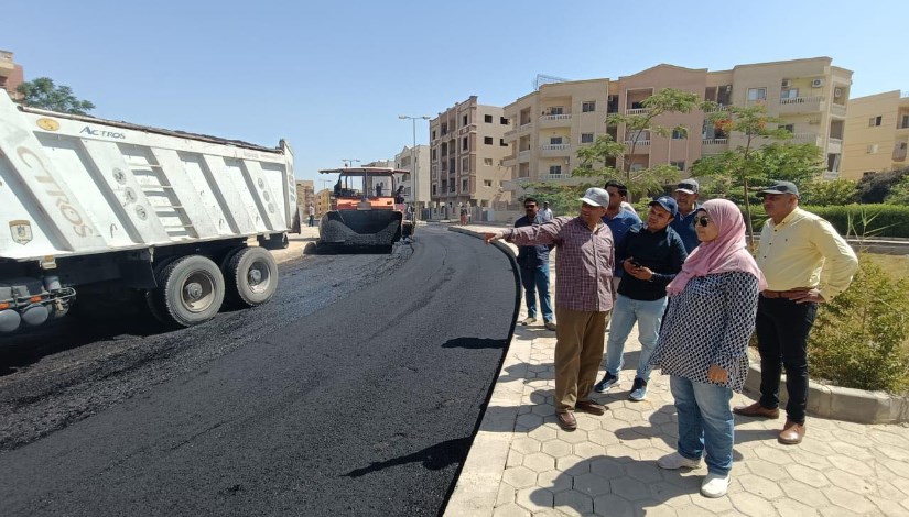 رئيس جهاز مدينة الشروق يتابع الاعمال الجارية