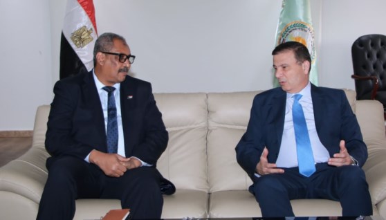 جانب من الاجتماع جانب من الاجتماع