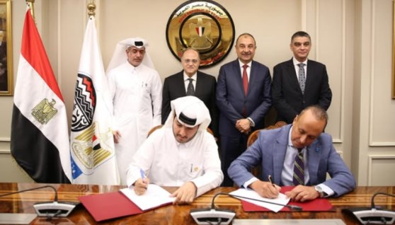 جانب من التوقيع جانب من التوقيع