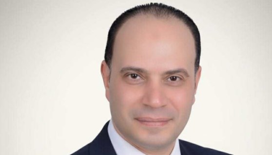 الدكتور تامر مؤمن الدكتور تامر مؤمن