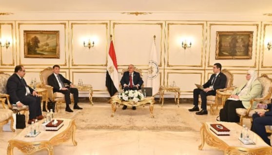 جانب من اللقاء جانب من اللقاء