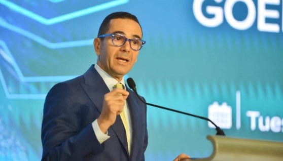 المهندس حسن الخطيب وزير الاستثمار