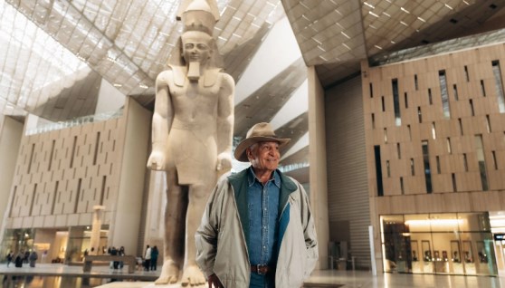 الدكتور زاهي حواس، العالم الآثري الكبير