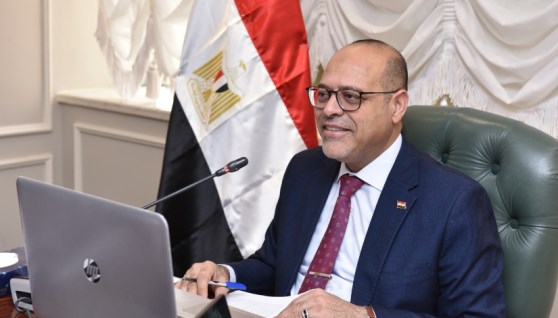 وزير العمل محمد جبران  وزير العمل محمد جبران