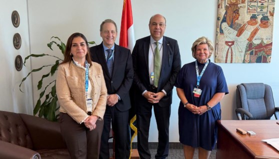 لقاء وزير الطيران مع رئيس مجلس المطارات الدولي لقاء وزير الطيران مع رئيس مجلس المطارات الدولي