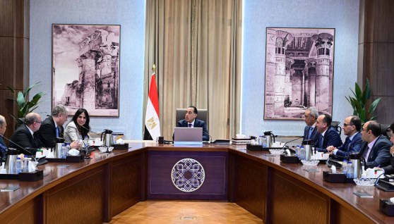 رئيس مجلس الوزراء يتابع مستجدات مشروعات "حياة كريمة" رئيس مجلس الوزراء يتابع مستجدات مشروعات "حياة كريمة"