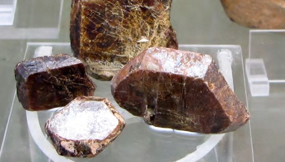 معدن الثوريوم