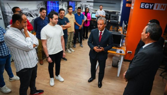 جانب من زيارة رجل الأعمال علي الدكروري لـ«إيجي إن» جانب من زيارة رجل الأعمال علي الدكروري لـ«إيجي إن»