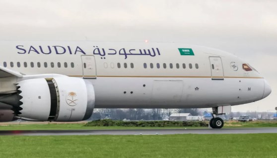 هبوط أول طائرة ركاب سعودية إلى موسكو 
