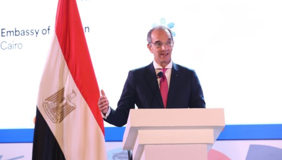 الدكتور عمرو طلعت وزير الاتصالات وتكنولوجيا المعلومات الدكتور عمرو طلعت وزير الاتصالات وتكنولوجيا المعلومات