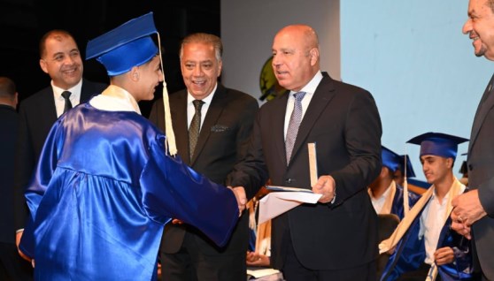 خلال تخرج الدفعة الأولي من مدرسة أبو زعبل 
