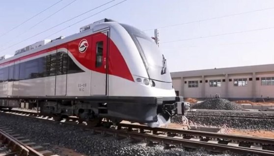 القطار الكهربائي الخفيف - أرشيفية  القطار الكهربائي الخفيف - أرشيفية