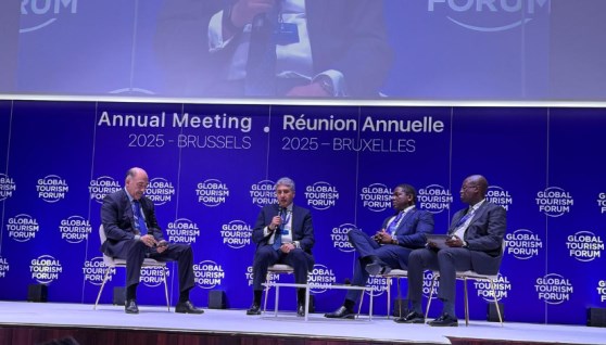 وزير السياحة والآثار وزير السياحة والآثار