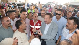 جانب من زيارة اللواء إبراهيم أبو ليمون محافظ المنوفية لقرية دلهمو بمركز أشمون