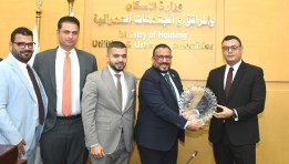 وزير الإسكان مع أعضاء جمعية المطورين العقاريين