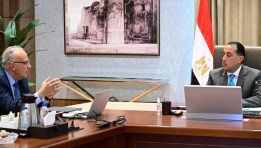 رئيس مجلس الوزراء مع وزير الري