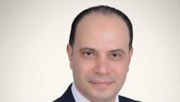 دكتور تامر مؤمن