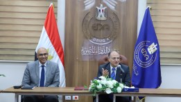 رئيس هيئة الدواء خلال اجتماعه اليوم مع شركات توزيع الأدوية 