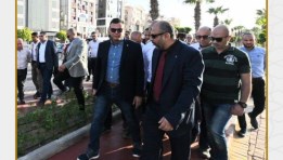 وزير الإسكان يتفقد مشروع سكن لكل المصريين والطرق والمحاور بمدينة بدر