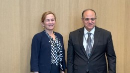 رئيس هيئة الدواء خلال اجتماعه مع الوكالة السويدية للمستحضرات الطبية رئيس هيئة الدواء خلال اجتماعه مع الوكالة السويدية للمستحضرات الطبية