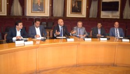 غرفة القاهرة تشارك في اجتماع المحافظ  لبحث سبل الحفاظ على استقرار السوق غرفة القاهرة تشارك في اجتماع المحافظ  لبحث سبل الحفاظ على استقرار السوق