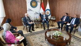 وزير البترول خلال اجتماعه مع السفير الأسترالي