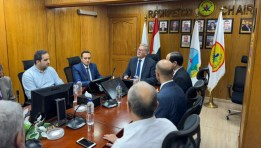 وزير البترول خلال اجتماعه مع شركة رشيد للبترول وزير البترول خلال اجتماعه مع شركة رشيد للبترول