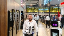 يوسف عثمان، نائب رئيس شركة يونيون إير يوسف عثمان، نائب رئيس شركة يونيون إير