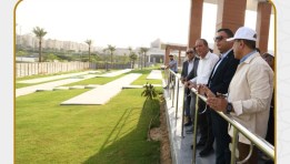 وزير الإسكان يختتم جولته اليوم بمتابعة سير العمل بمشروع حدائق "تلال الفسطاط"