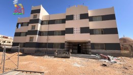 جانب من أعمال إنشاء المركز الطبي