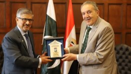 لقاءً  مع السفير عامر شوكت بحضور احمد الوكيل