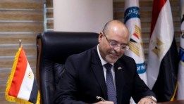 السفير محمد جبران وزير العمل