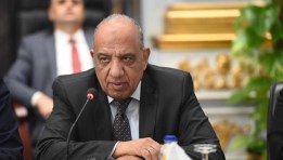 الدكتور محمود عصمت وزير الكهرباء والطاقة المتجددة الدكتور محمود عصمت وزير الكهرباء والطاقة المتجددة