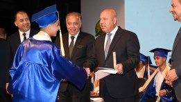 خلال تخرج الدفعة الأولي من مدرسة أبو زعبل 