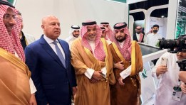 خلال لقاء وزير الصناعة والنقل وزير الصناعة والثروة المعدنية 