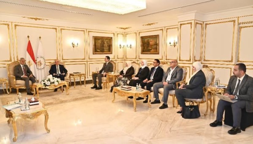جانب من الاجتماع جانب من الاجتماع