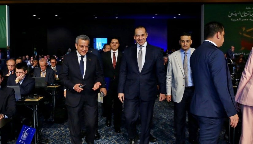 المستشار محمود فوزي وزير الشؤون النيابية والقانوني المستشار محمود فوزي وزير الشؤون النيابية والقانوني