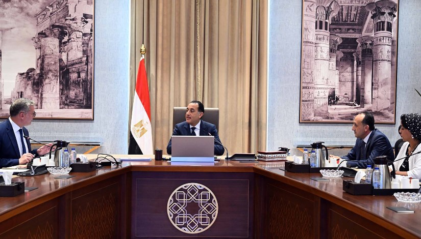 رئيس الوزراء ووزير البترول