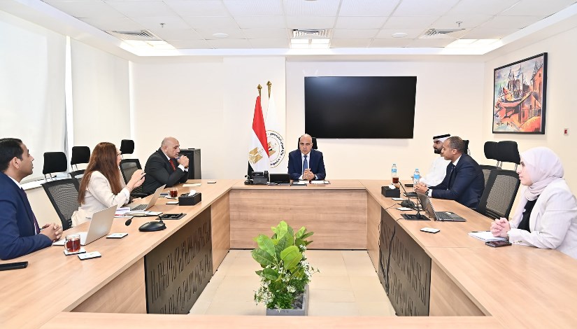 جانب من اللقاء  جانب من اللقاء