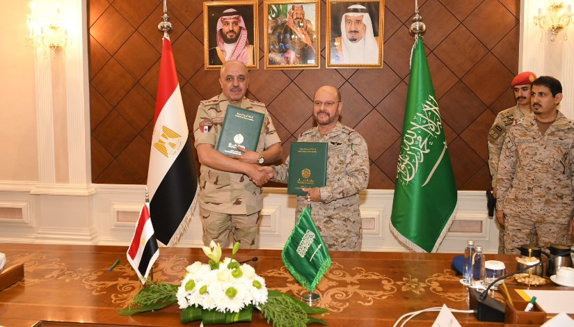 التوقيع على محضر لجنة التعاون العسكرى المصرى السعودى 