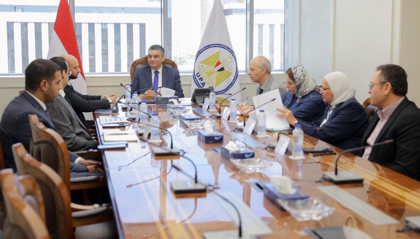 الشراء الموحد تبحث مع شركة «فيليبس» توطين صناعة الأجهزة والمستلزمات الطبية الشراء الموحد تبحث مع شركة «فيليبس» توطين صناعة الأجهزة والمستلزمات الطبية