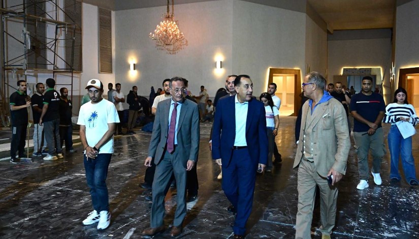رئيس الوزراء يتفقد المتحف المصري الكبير رئيس الوزراء يتفقد المتحف المصري الكبير