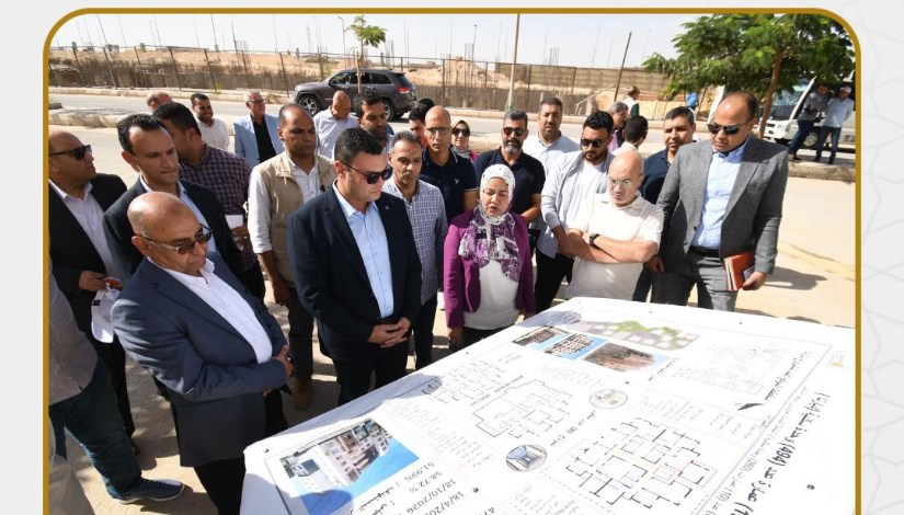 وزير الإسكان يتفقد أعمال تنفيذ وحدات "ديارنا" بمدينة أكتوبر الجديدة