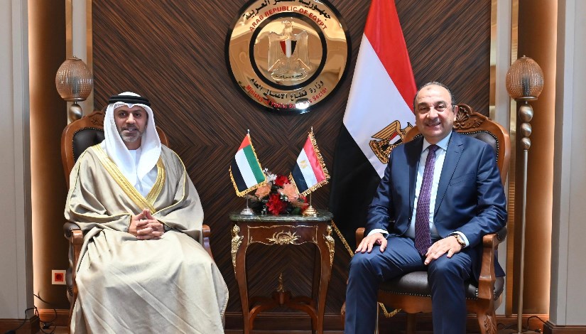 جانب من اللقاء جانب من اللقاء