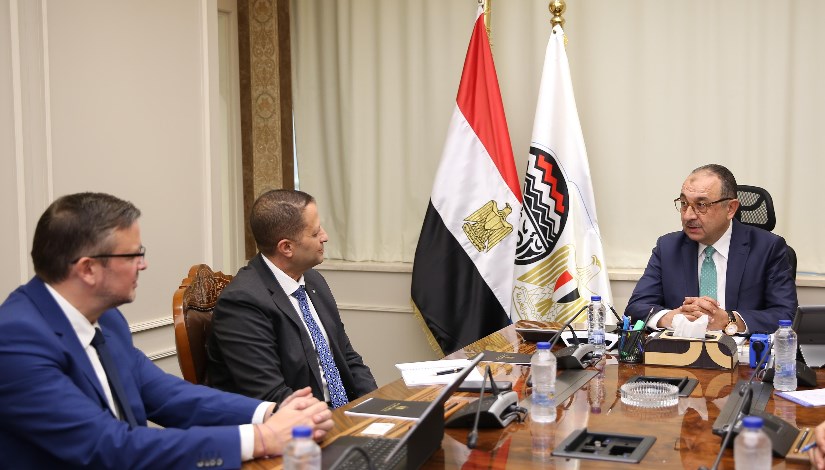 جانب من اللقاء جانب من اللقاء