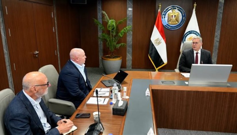 وزير البترول يلتقي بوفد شركات التعدين الأسترالية وزير البترول يلتقي بوفد شركات التعدين الأسترالية