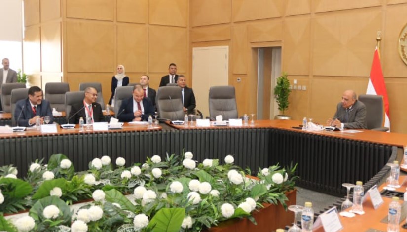 وزير الكهرباء والطاقة المتجددة الدكتور محمود عصمت وزير الكهرباء والطاقة المتجددة الدكتور محمود عصمت
