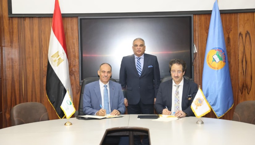 جانب من التوقيع جانب من التوقيع