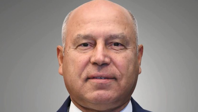 الفريق كامل الوزير  الفريق كامل الوزير